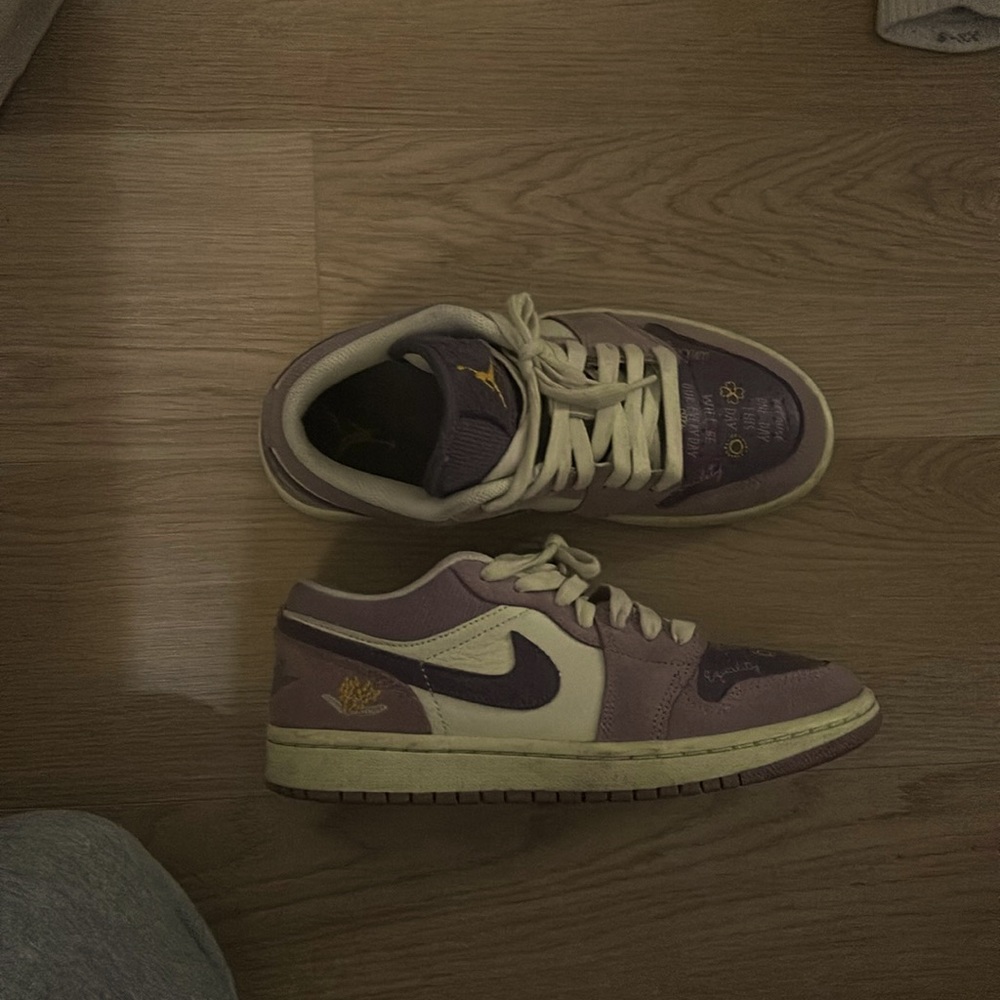 Wmns Air Jordan 1 Low 'International Women's Day'